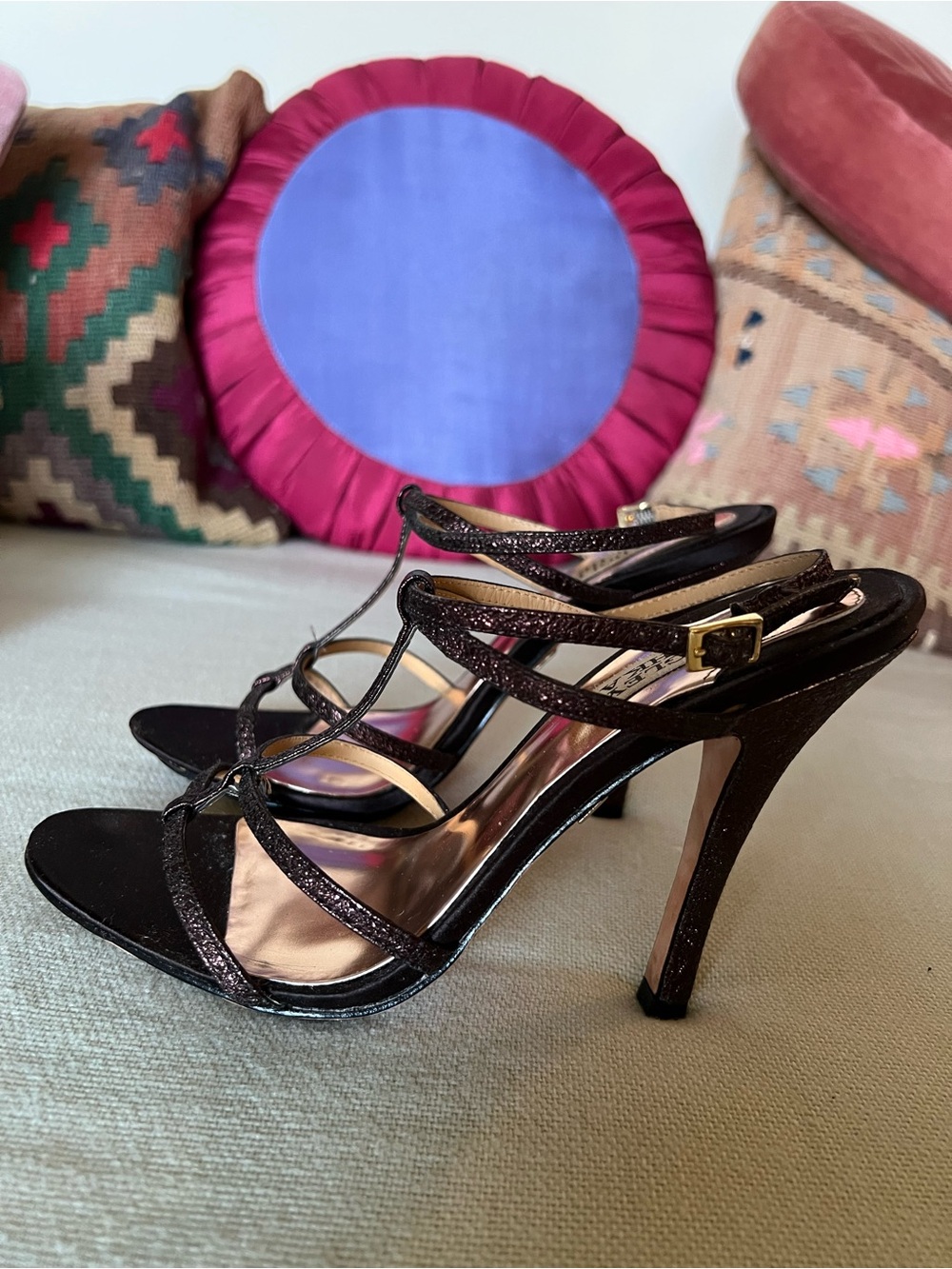 Badgley Mischka Bronze Glitter Strappy T‑Bar Sandals - Picture 3 of 8